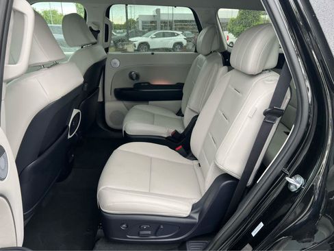 Certified 2026 Hyundai Palisade Calligraphy AWD/4WD image 26