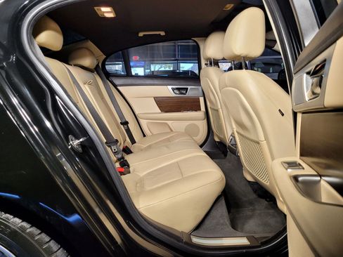 Used 2013 Jaguar XF 3.0 image 39