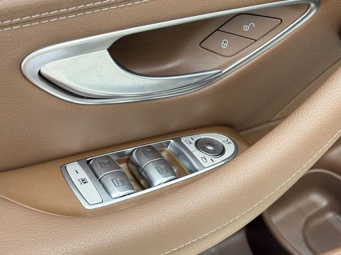Used 2020 Mercedes-Benz E 350 Sedan image 22