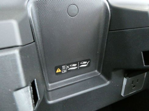 New 2026 Chevrolet Silverado 1500 High Country w/ High Country Premium Package AWD/4WD image 31