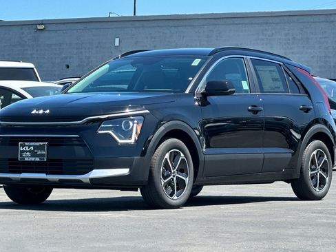 New 2026 Kia Niro LX FWD image 8