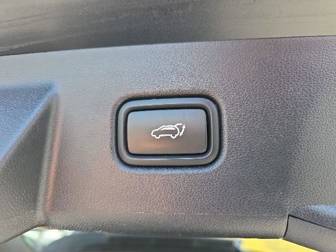 Certified 2024 Hyundai Tucson SEL w/ Convenience Package FWD image 23