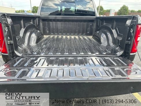 Used 2026 RAM 1500 Big Horn AWD/4WD image 14