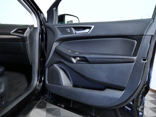 Certified 2024 Ford Edge SEL w/ Convenience Package AWD/4WD image 10