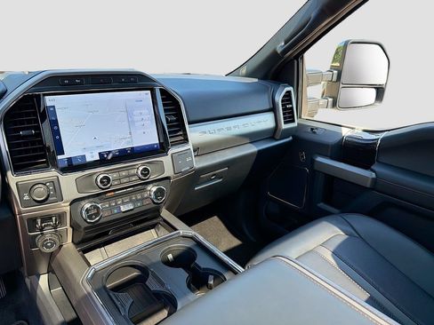 Used 2022 Ford F350 Platinum AWD/4WD image 26