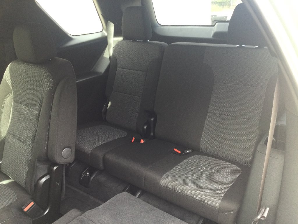 Used 2023 Chevrolet Traverse LT FWD image 29