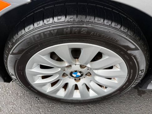 Used 2009 BMW 328i xDrive Sedan AWD/4WD image 9