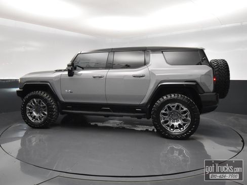 Used 2025 GMC Hummer EV 3X AWD/4WD image 3