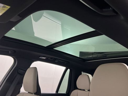 New 2026 Volvo XC90 B6 Plus w/ Protection Package Premier image 15