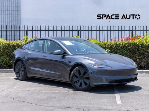 Used 2025 Tesla Model 3 Long Range RWD image 1