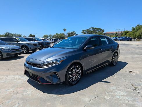 Certified 2023 Kia Forte GT w/ GT2 Package FWD image 4