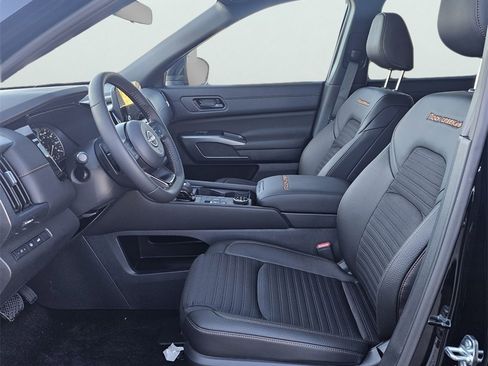 New 2025 Nissan Pathfinder Rock Creek image 10