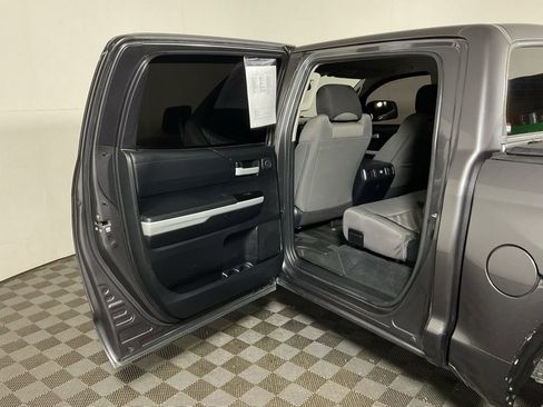 Used 2018 Toyota Tundra SR5 w/ SR5 Upgrade Package image 31