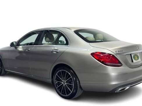 Used 2021 Mercedes-Benz C 300 Sedan image 4