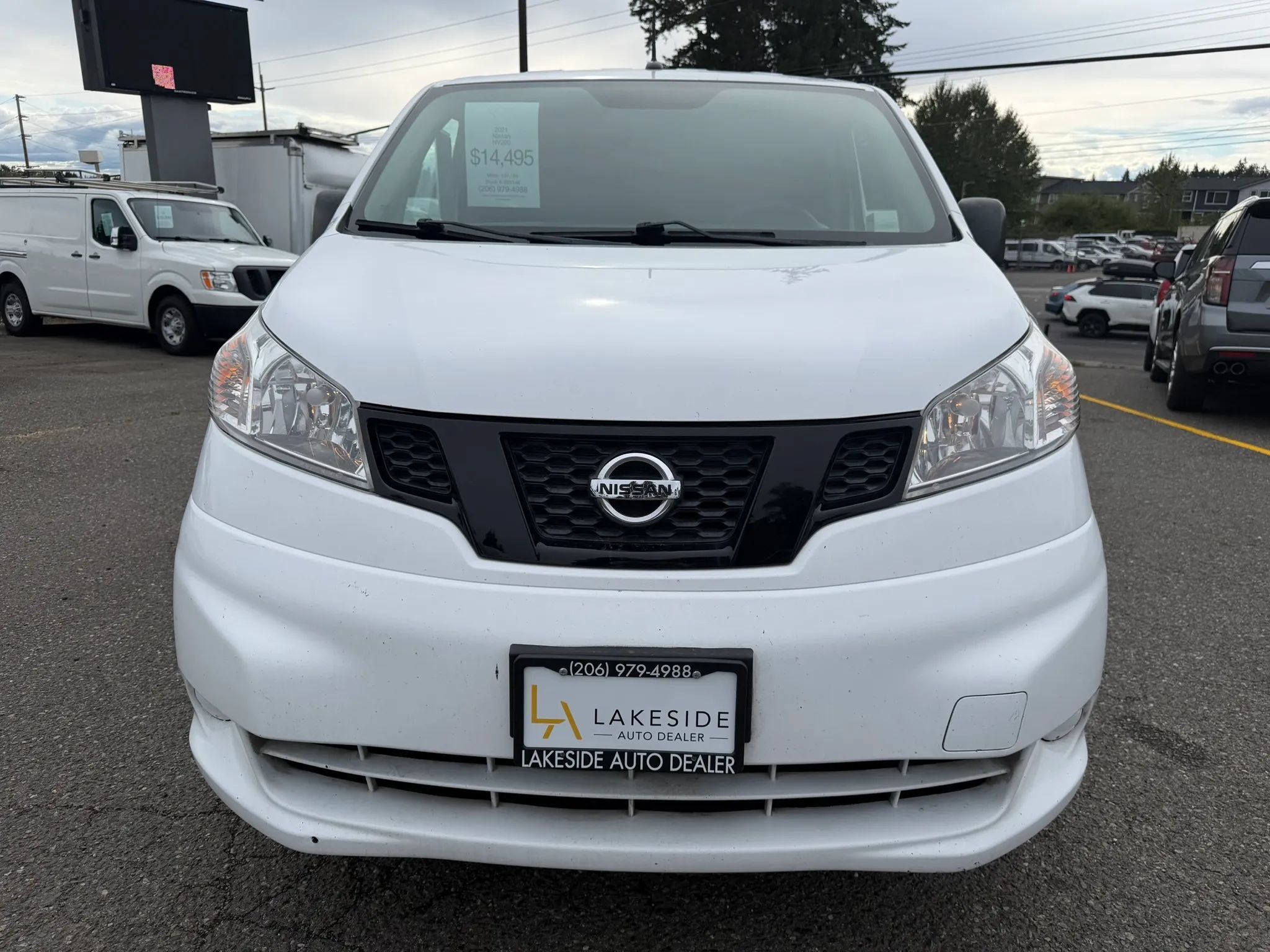Used 2021 Nissan NV200 S FWD image 2