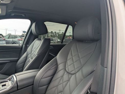 Used 2024 BMW X5 sDrive40i w/ Premium Package RWD image 14
