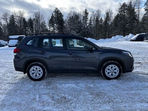 Used 2022 Subaru Forester image 6