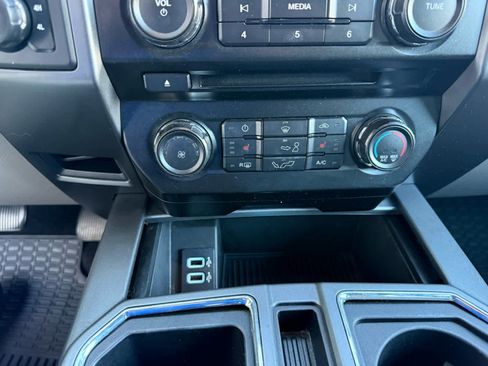 Used 2018 Ford F150 XLT w/ Equipment Group 302A Luxury AWD/4WD image 14