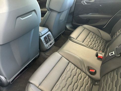 New 2026 Audi RS e-tron GT performance image 11