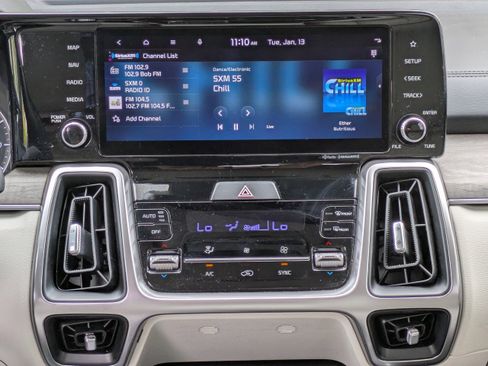 Used 2023 Kia Sorento EX w/ Panoramic Sunroof Package image 14