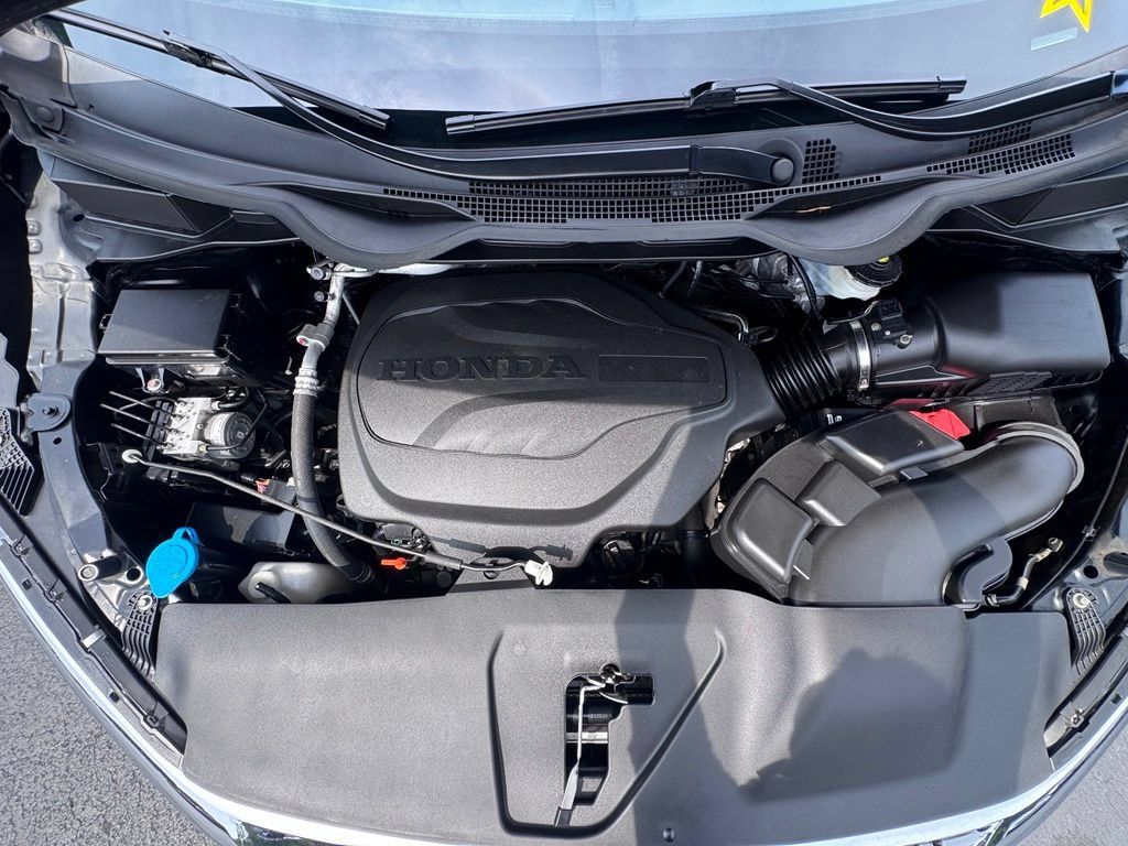 Used 2023 Honda Odyssey Elite image 38