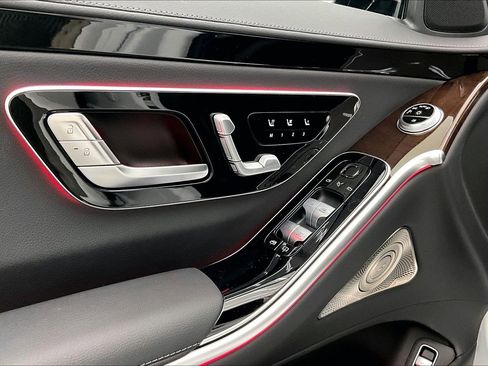New 2026 Mercedes-Benz S 500 4MATIC image 13