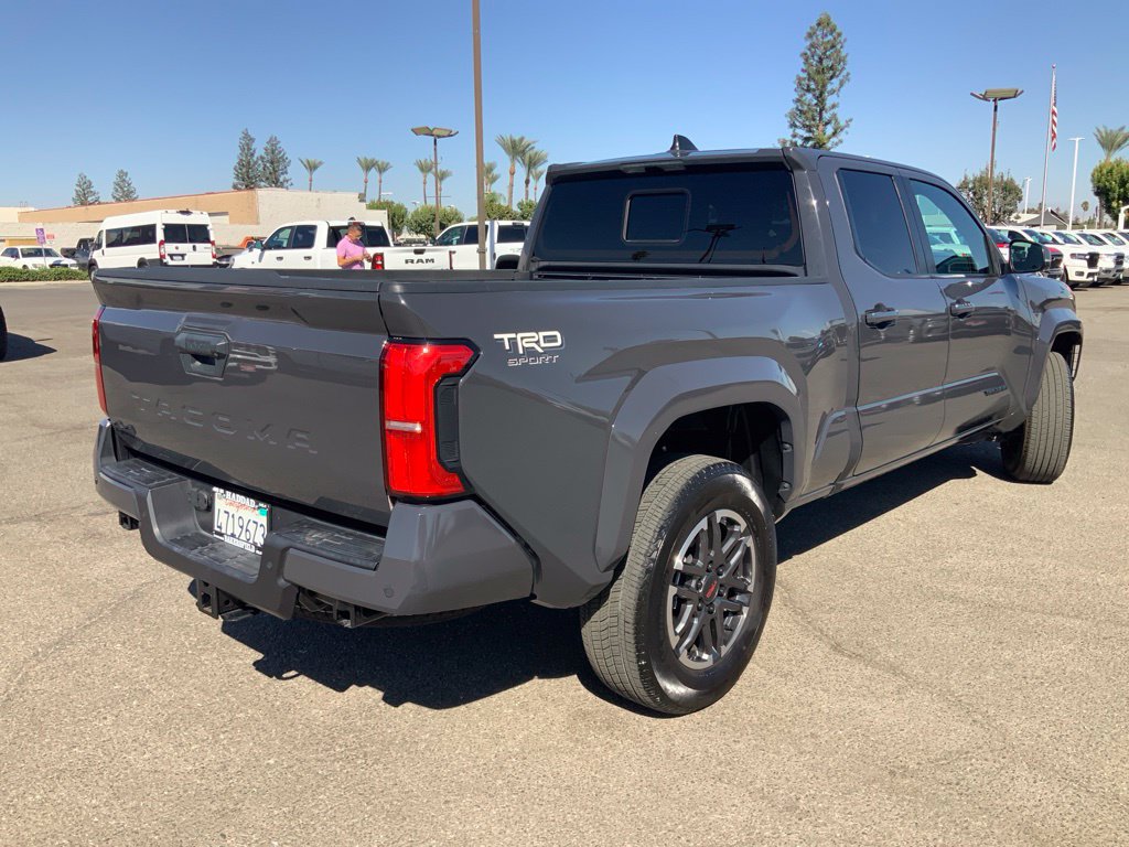 Used 2024 Toyota Tacoma TRD Sport w/ TRD Sport Upgrade Package AWD/4WD image 8
