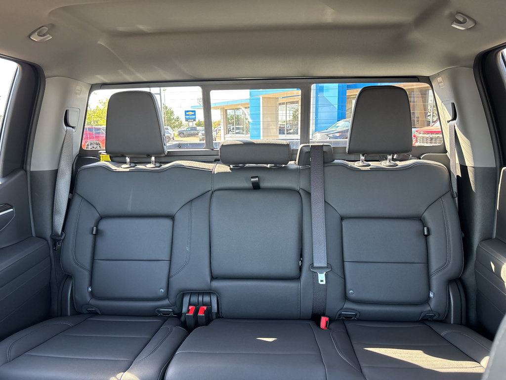 New 2026 Chevrolet Silverado 1500 RST w/ Z71 Off-Road Package AWD/4WD image 18