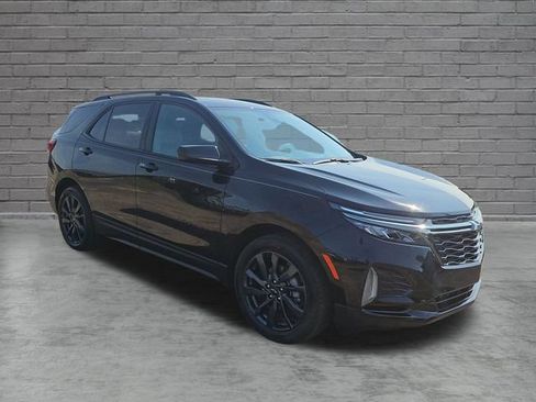 Used 2023 Chevrolet Equinox RS FWD image 7