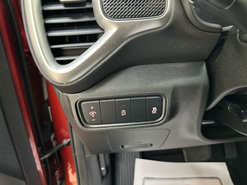 Used 2022 Kia Soul LX image 22