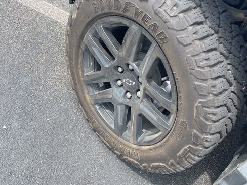 Used 2024 Chevrolet Silverado 1500 Custom Trail Boss image 8