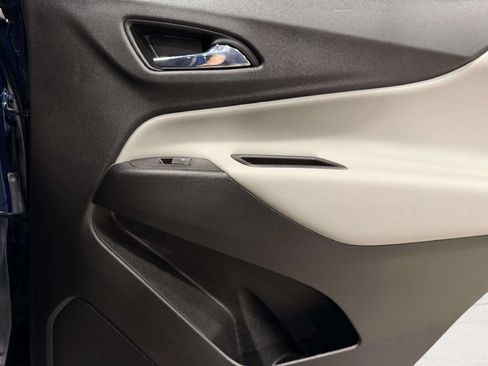 Used 2021 Chevrolet Equinox LT FWD image 25