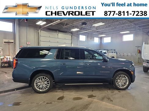 Used 2025 Chevrolet Suburban LS w/ Max Trailering Package image 8