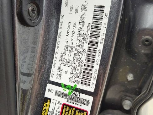 Used 2021 Toyota Tacoma SR5 w/ Technology Package AWD/4WD image 7
