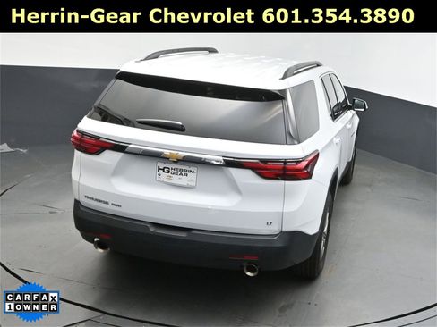 Used 2023 Chevrolet Traverse LT image 38