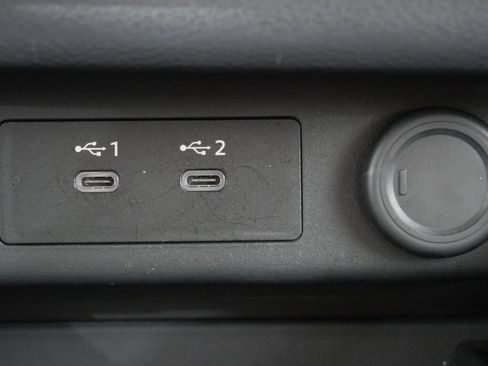 Used 2025 Nissan Rogue SV FWD image 21