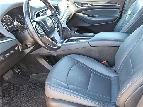 Used 2022 Buick Enclave Premium image 16