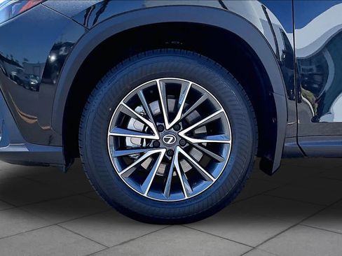 Used 2026 Lexus NX 350h AWD w/ Accessory Package (2T) image 11