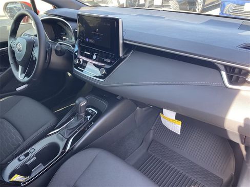 Certified 2025 Toyota Corolla SE image 16