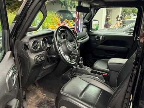 Used 2021 Jeep Gladiator Overland w/ Popular Equipment Package AWD/4WD image 5