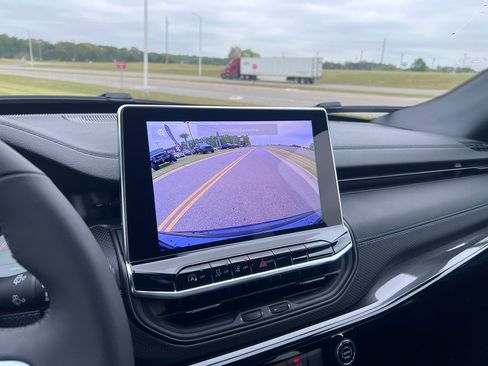 New 2026 Jeep Compass Latitude image 21