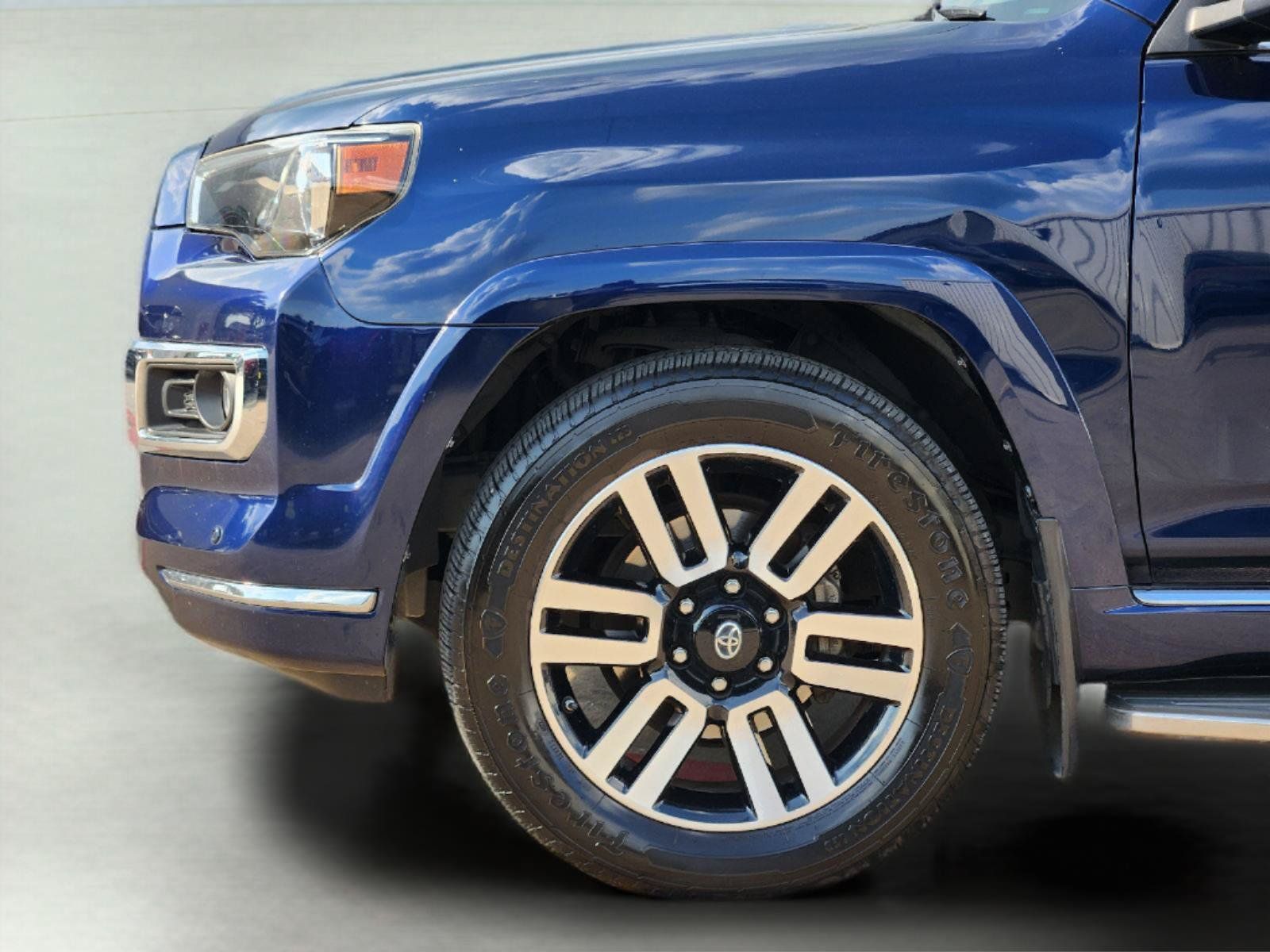 Used 2018 Toyota 4Runner Limited RWD image 9
