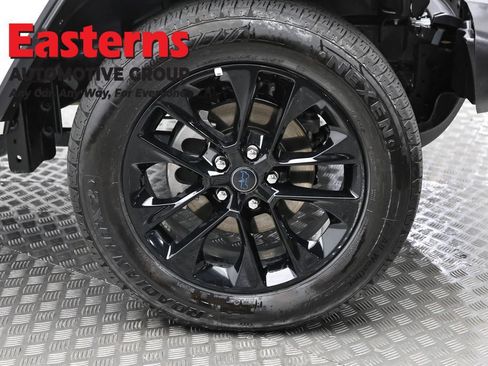 Used 2025 Jeep Wrangler Unlimited Sahara w/ Safety Group AWD/4WD image 31