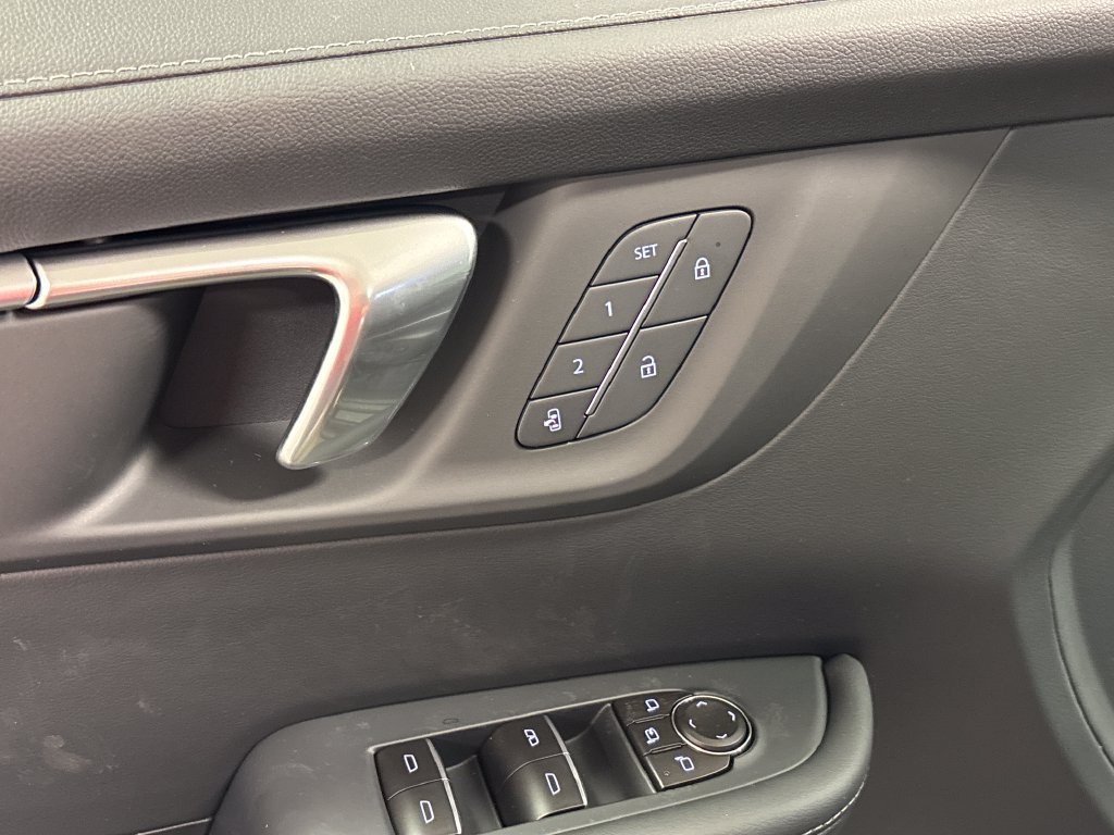 New 2026 Buick Enclave Sport Touring w/ Power Package FWD image 22