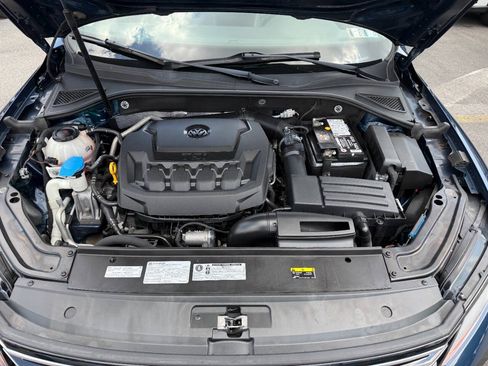 Used 2018 Volkswagen Passat 2.0T R-Line FWD image 30