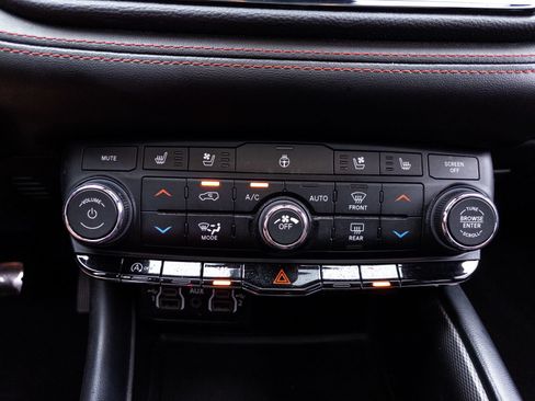 Used 2023 Dodge Durango GT AWD/4WD image 28