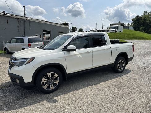 Used 2018 Honda Ridgeline RTL-T image 1