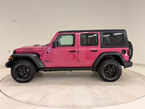 Used 2022 Jeep Wrangler Unlimited Sport AWD/4WD image 2