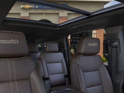 New 2026 Chevrolet Suburban High Country image 24