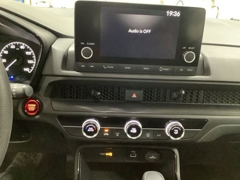 Used 2024 Honda CR-V LX image 17